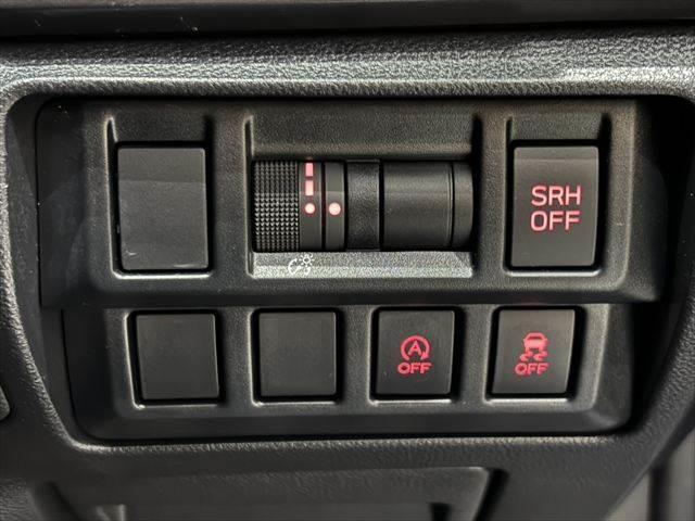 ☆アイドリングストップ　横滑り防止装置