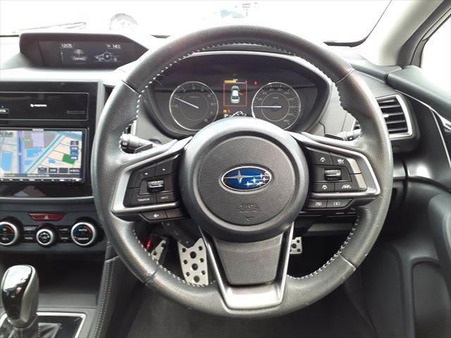 インプレッサＧ４ ２．０ｉ－Ｓアイサイト　アイサイト　ＳＴＩエアロ　メモリーナビ　レーダークルーズコントロール　ＢＳＭ　禁煙車　フルセグＴＶ　Ｂｌｕｅｔｏｏｔｈ対応　ＨＩＤヘッドライト　純正１８インチアルミホイール　４ＷＤ　ＭＴモード付ＡＴ（10枚目）