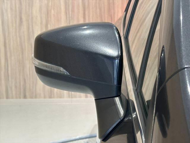 インプレッサＧ４ ２．０ｉ－Ｓアイサイト　アイサイト　ＳＴＩエアロ　メモリーナビ　レーダークルーズコントロール　ＢＳＭ　禁煙車　フルセグＴＶ　Ｂｌｕｅｔｏｏｔｈ対応　ＨＩＤヘッドライト　純正１８インチアルミホイール　４ＷＤ　ＭＴモード付ＡＴ（27枚目）