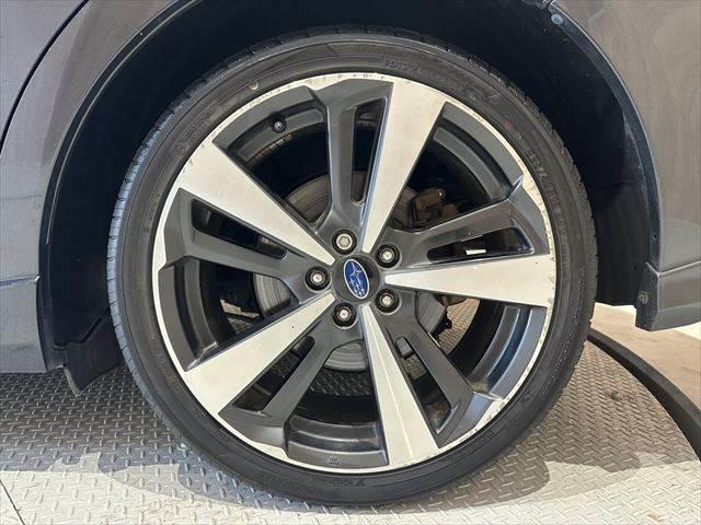 インプレッサＧ４ ２．０ｉ－Ｓアイサイト　アイサイト　ＳＴＩエアロ　メモリーナビ　レーダークルーズコントロール　ＢＳＭ　禁煙車　フルセグＴＶ　Ｂｌｕｅｔｏｏｔｈ対応　ＨＩＤヘッドライト　純正１８インチアルミホイール　４ＷＤ　ＭＴモード付ＡＴ（30枚目）