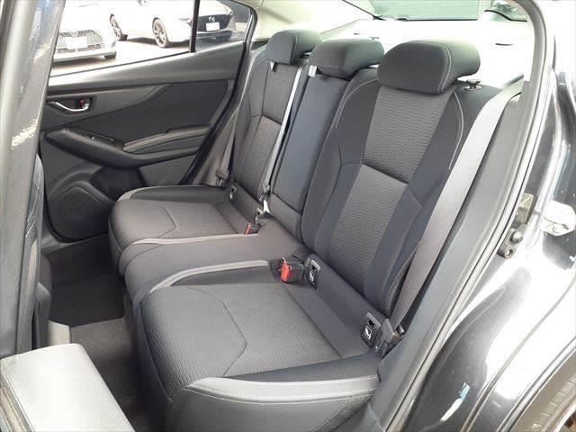 インプレッサＧ４ ２．０ｉ－Ｓアイサイト　アイサイト　ＳＴＩエアロ　メモリーナビ　レーダークルーズコントロール　ＢＳＭ　禁煙車　フルセグＴＶ　Ｂｌｕｅｔｏｏｔｈ対応　ＨＩＤヘッドライト　純正１８インチアルミホイール　４ＷＤ　ＭＴモード付ＡＴ（33枚目）