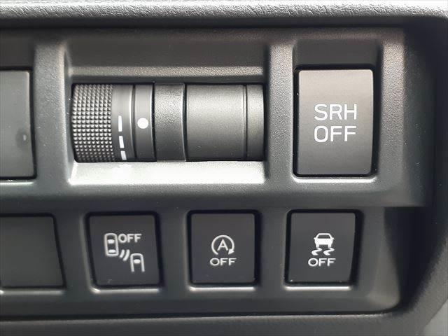 インプレッサＧ４ ２．０ｉ－Ｓアイサイト　アイサイト　ＳＴＩエアロ　メモリーナビ　レーダークルーズコントロール　ＢＳＭ　禁煙車　フルセグＴＶ　Ｂｌｕｅｔｏｏｔｈ対応　ＨＩＤヘッドライト　純正１８インチアルミホイール　４ＷＤ　ＭＴモード付ＡＴ（43枚目）