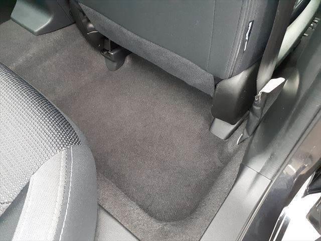 インプレッサＧ４ ２．０ｉ－Ｓアイサイト　アイサイト　ＳＴＩエアロ　メモリーナビ　レーダークルーズコントロール　ＢＳＭ　禁煙車　フルセグＴＶ　Ｂｌｕｅｔｏｏｔｈ対応　ＨＩＤヘッドライト　純正１８インチアルミホイール　４ＷＤ　ＭＴモード付ＡＴ（51枚目）