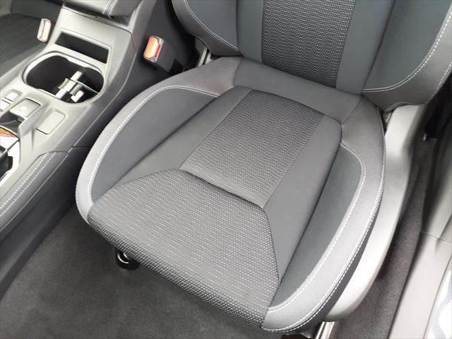 インプレッサＧ４ ２．０ｉ－Ｓアイサイト　アイサイト　ＳＴＩエアロ　メモリーナビ　レーダークルーズコントロール　ＢＳＭ　禁煙車　フルセグＴＶ　Ｂｌｕｅｔｏｏｔｈ対応　ＨＩＤヘッドライト　純正１８インチアルミホイール　４ＷＤ　ＭＴモード付ＡＴ（65枚目）