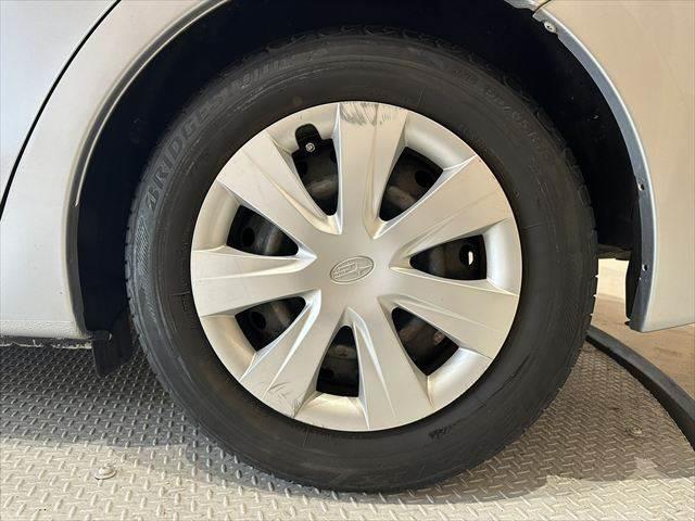 インプレッサＧ４ １．６ｉ　４ＷＤ　ＳＤナビ　バックカメラ　Ｂｌｕｅｔｏｏｔｈ対応　ＣＤチェンジャー　ＤＶＤ再生　ＥＴＣ　地デジＴＶ　ＬＥＤヘッドライト　電動格納ミラー　横滑り防止装置　パワーステアリング　パワーウィンドウ（26枚目）