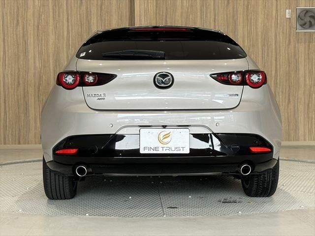 ＭＡＺＤＡ３ファストバック ＸＤプロアクティブ　ツーリングセレクション　４ＷＤ　ディーゼル　ＢＯＳＥサウンド　純正ＳＤナビ　全方位カメラ　レーダークルーズ　シートヒーター　衝突軽減ブレーキ　禁煙車　パワーシート　ブルートゥース　フルセグＴＶ　ＥＴＣ　ＬＥＤヘッドライト（19枚目）