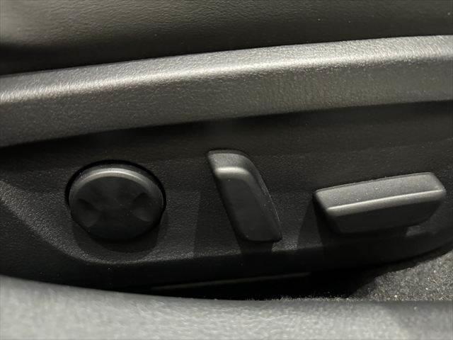 ＭＡＺＤＡ３ファストバック ＸＤプロアクティブ　ツーリングセレクション　４ＷＤ　ディーゼル　ＢＯＳＥサウンド　純正ＳＤナビ　全方位カメラ　レーダークルーズ　シートヒーター　衝突軽減ブレーキ　禁煙車　パワーシート　ブルートゥース　フルセグＴＶ　ＥＴＣ　ＬＥＤヘッドライト（47枚目）