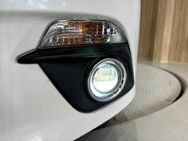 MAZDA AXELA SPORT XD