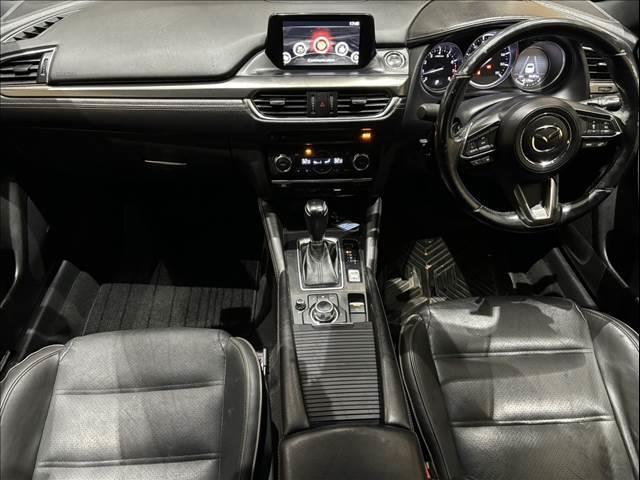 ���C���p�l����