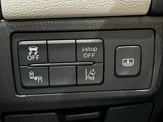 アテンザセダン ＸＤ　Ｌパッケージ　４ＷＤ　ＢＯＳＥサウンド　ベージュ革シート　レーダークルーズコントロール　衝突軽減ブレーキ　純正ＳＤナビ　バックカメラ　フルセグＴＶ　Ｂｌｕｅｔｏｏｔｈ　パワーシート　シートヒーター（8枚目）