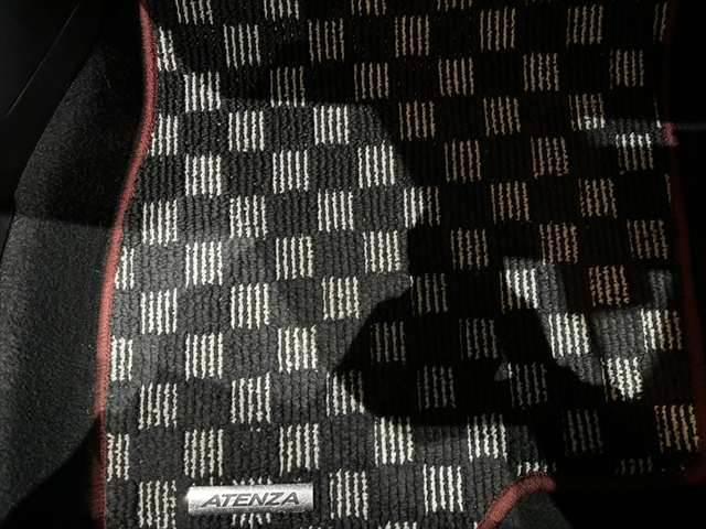 アテンザセダン ＸＤ　Ｌパッケージ　４ＷＤ　ＢＯＳＥサウンド　ベージュ革シート　レーダークルーズコントロール　衝突軽減ブレーキ　純正ＳＤナビ　バックカメラ　フルセグＴＶ　Ｂｌｕｅｔｏｏｔｈ　パワーシート　シートヒーター（55枚目）