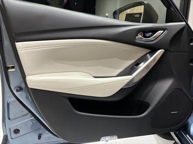 アテンザセダン ＸＤ　Ｌパッケージ　４ＷＤ　ＢＯＳＥサウンド　ベージュ革シート　レーダークルーズコントロール　衝突軽減ブレーキ　純正ＳＤナビ　バックカメラ　フルセグＴＶ　Ｂｌｕｅｔｏｏｔｈ　パワーシート　シートヒーター（65枚目）