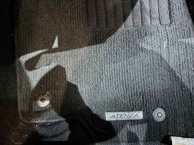 アテンザセダン ＸＤ　Ｌパッケージ　ＢＯＳＥサウンド　本革シート　パドルシフト　レーダークルーズコントロール　衝突軽減ブレーキ　フルセグＴＶ　Ｂｌｕｅｔｏｏｔｈ　純正ＳＤナビ　パワーシート　シートヒーター　バックカメラ（53枚目）