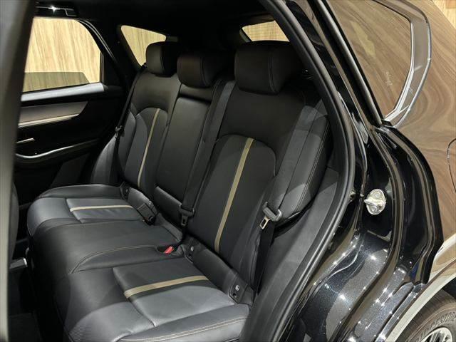 ＣＸ－６０ ＸＤ－ハイブリッド　エクスクルーシブスポーツ　ＢＯＳＥサウンド　サンルーフ　全周囲カメラ　本革シート　レーダークルーズコントロール　禁煙車　衝突軽減ブレーキ　純正ＳＤナビ　パワーシート　シートヒーター　シートエアコン（33枚目）