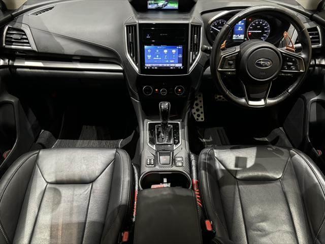 インプレッサスポーツ ２．０ｉ－Ｓアイサイト　アドバンスドセイフティＰＫＧ　黒革シート　純正ＳＤナビ　レーダークルーズコントロール　シートヒーター　禁煙車　バックカメラ　フルセグＴＶ　Ｂｌｕｅｔｏｏｔｈ　パワーシート　ＬＥＤヘッドライト　４ＷＤ（3枚目）