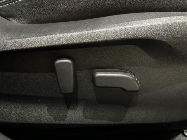 インプレッサスポーツ ２．０ｉ－Ｓアイサイト　アドバンスドセイフティＰＫＧ　黒革シート　純正ＳＤナビ　レーダークルーズコントロール　シートヒーター　禁煙車　バックカメラ　フルセグＴＶ　Ｂｌｕｅｔｏｏｔｈ　パワーシート　ＬＥＤヘッドライト　４ＷＤ（48枚目）