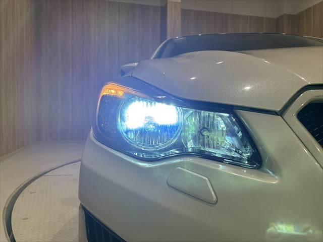 インプレッサＧ４ ２．０ｉ－Ｓアイサイト　４ＷＤ　黒革シート　シートヒーター　純正ＳＤナビ　レーダークルーズコントロール　パワーシート　禁煙車　フルセグＴＶ　Ｂｌｕｅｔｏｏｔｈ　ＨＩＤヘッドライト　衝突軽減ブレーキ　ＥＴＣ　スマートキー（10枚目）