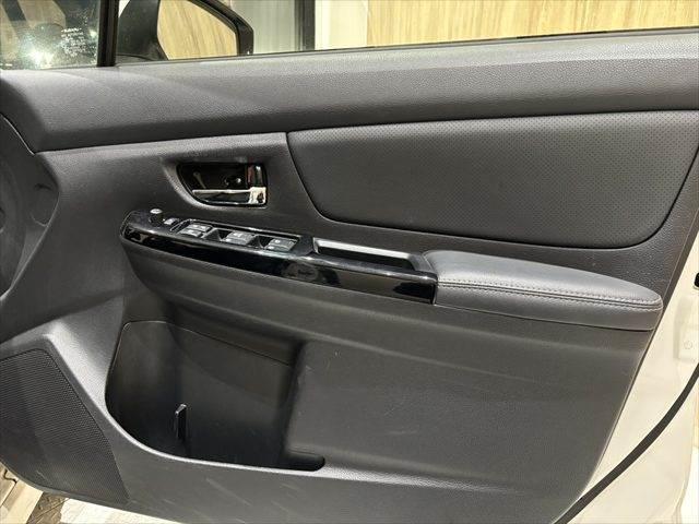 インプレッサＧ４ ２．０ｉ－Ｓアイサイト　４ＷＤ　黒革シート　シートヒーター　純正ＳＤナビ　レーダークルーズコントロール　パワーシート　禁煙車　フルセグＴＶ　Ｂｌｕｅｔｏｏｔｈ　ＨＩＤヘッドライト　衝突軽減ブレーキ　ＥＴＣ　スマートキー（53枚目）