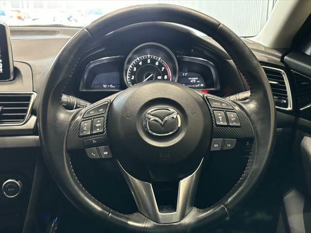 アクセラスポーツ １５Ｓツーリング　６速マニュアル車　ＢＯＳＥサウンド　純正ＳＤナビ　レーダークルーズコントロール　ＤＶＤ再生　ＥＴＣ　禁煙車　フルセグＴＶ　ブルートゥース　ＬＥＤヘッド　衝突軽減ブレーキ　純正１６インチアルミホイール（10枚目）