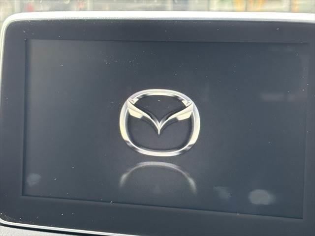 アクセラスポーツ ＸＤ　サンルーフ　ＢＯＳＥサウンド　純正ＳＤナビ　レーダークルーズコントロール　バックカメラ　シートヒーター　禁煙車　フルセグＴＶ　ブルートゥース　ＬＥＤヘッド　ハーフレザー　ＥＴＣ（4枚目）