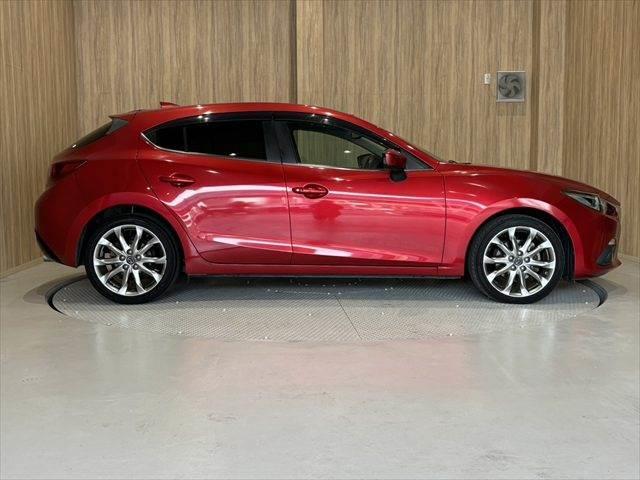 アクセラスポーツ ＸＤ　サンルーフ　ＢＯＳＥサウンド　純正ＳＤナビ　レーダークルーズコントロール　バックカメラ　シートヒーター　禁煙車　フルセグＴＶ　ブルートゥース　ＬＥＤヘッド　ハーフレザー　ＥＴＣ（19枚目）