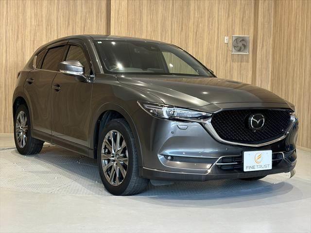 ＣＸ－５ ＸＤ　エクスクルーシブモード　本革シート　ＢＯＳＥサウンド　全方位カメラ　純正ＳＤナビ　レーダークルーズコントロール　禁煙車　衝突軽減ブレーキ　電動リアゲート　シートヒーター　シートエアコン　パワーシート　クリアランスソナー（17枚目）