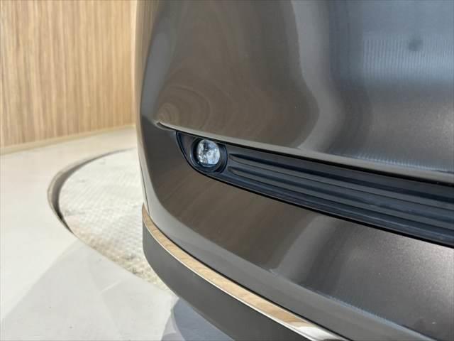 ＣＸ－５ ＸＤ　エクスクルーシブモード　本革シート　ＢＯＳＥサウンド　全方位カメラ　純正ＳＤナビ　レーダークルーズコントロール　禁煙車　衝突軽減ブレーキ　電動リアゲート　シートヒーター　シートエアコン　パワーシート　クリアランスソナー（25枚目）