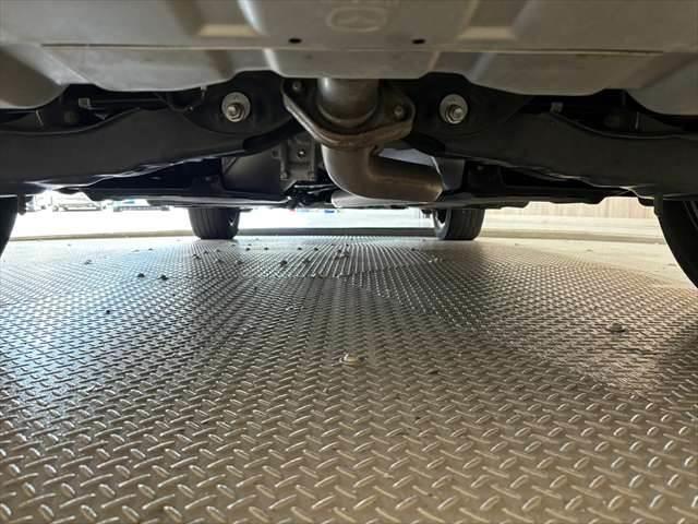 ＣＸ－５ ＸＤ　エクスクルーシブモード　ＢＯＳＥサウンド　アイアクティブセンス　本革シート　全方位カメラ　禁煙車　純正ＳＤナビ　衝突軽減ブレーキ　クリアランスソナー　ミュージックサーバー　フルセグＴＶ　パワーシート　４ＷＤ　電動リアゲート（31枚目）