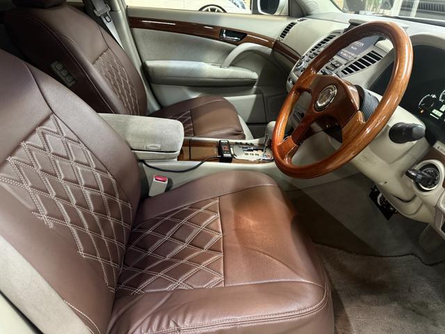 シーマ 450XV シーマ450XV LEONHARDIRITT Glaube 20インチホイール BOLD WORLDエアサス公認済 リアストレートマフラー シートカバー 社外ウッドハンドル シートメモリー(18枚目)