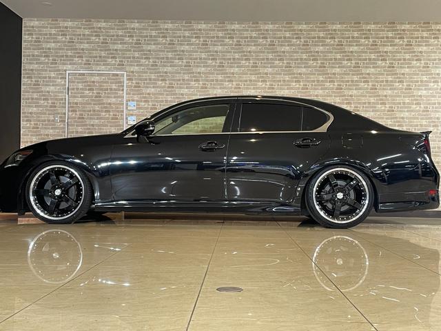 ＧＳ ＧＳ２５０　Ｉパッケージ　シートヒーター　シートエアコン　Ｂｌｕｅｔｏｏｔｈ　ＲＳＲ車高調　ロクサーニ新品ホイール　スピンドルグリル　リアサンシェード　ｆスポイラー　トランクスポイラー　三眼ヘッドライト　ＥＴＣ　スモークテール（5枚目）