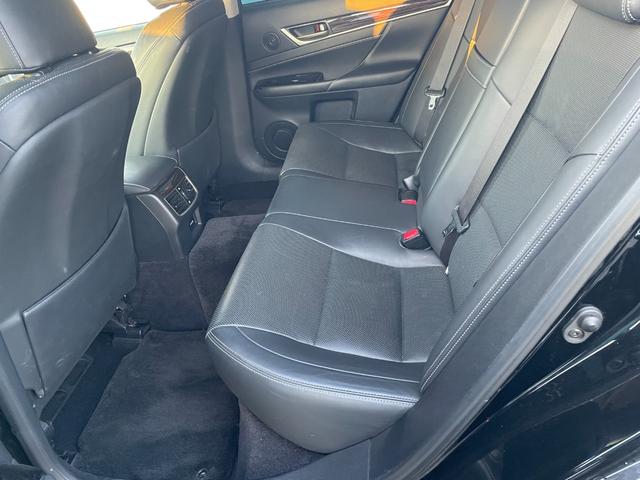 ＧＳ ＧＳ２５０　Ｉパッケージ　シートヒーター　シートエアコン　Ｂｌｕｅｔｏｏｔｈ　ＲＳＲ車高調　ロクサーニ新品ホイール　スピンドルグリル　リアサンシェード　ｆスポイラー　トランクスポイラー　三眼ヘッドライト　ＥＴＣ　スモークテール（30枚目）