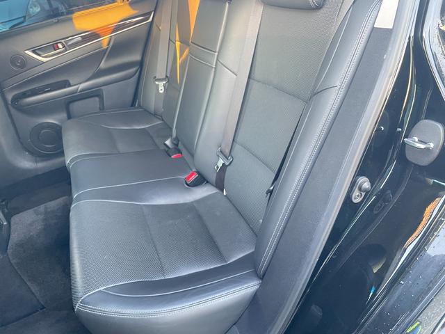 ＧＳ ＧＳ２５０　Ｉパッケージ　シートヒーター　シートエアコン　Ｂｌｕｅｔｏｏｔｈ　ＲＳＲ車高調　ロクサーニ新品ホイール　スピンドルグリル　リアサンシェード　ｆスポイラー　トランクスポイラー　三眼ヘッドライト　ＥＴＣ　スモークテール（31枚目）