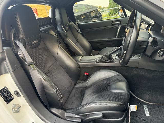 ロードスター ＲＳ　ＲＨＴ　Ｒパッケージ　後期／車検整備付／６速ＭＴ／Ｒ７年１０月クラッチＯＨ済／専用ＲＥＣＡＲＯバケットシート・ＢＢＳ鍛造１７インチＡＷ／電動ＯＰ／シートヒーター／Ｒ５年クラッチマスターシリンダ・ブレーキマスターシリンダ交換（5枚目）