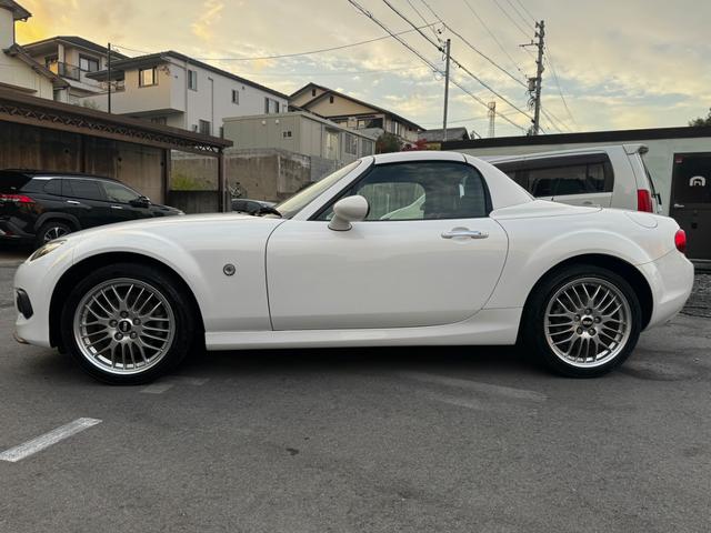 ロードスター ＲＳ　ＲＨＴ　Ｒパッケージ　後期／車検整備付／６速ＭＴ／Ｒ７年１０月クラッチＯＨ済／専用ＲＥＣＡＲＯバケットシート・ＢＢＳ鍛造１７インチＡＷ／電動ＯＰ／シートヒーター／Ｒ５年クラッチマスターシリンダ・ブレーキマスターシリンダ交換（7枚目）