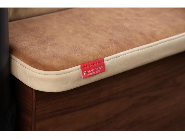 ハイエースバン ロングスーパーＧＬ　Ｓ－ＧＬ・ディーゼル・アースカラーパッケージ・ベージュ・電動スライドドア・クラフトプラスオリジナルバンライフカスタム・車中泊仕様・オリジナルセンターコンソール・セカンドキャビネット・シートカバー（25枚目）