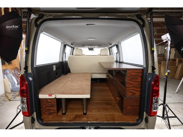 ハイエースバン ロングスーパーＧＬ　Ｓ－ＧＬ・ディーゼル・アースカラーパッケージ・ベージュ・電動スライドドア・クラフトプラスオリジナルバンライフカスタム・車中泊仕様・オリジナルセンターコンソール・セカンドキャビネット・シートカバー（37枚目）