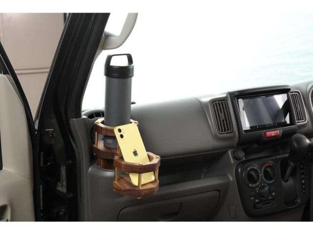 クリッパーバン ＧＸ　クラフトプラスバンライフオリジナルカスタム・ウォルナット・カーゴキット・シートカバー・ドリンクホルダー・アシストグリップ・ダムド　ｌｉｔｔｌｅ　Ｄ・７インチナビ＆ＴＶワンセグ・バックカメラ（16枚目）