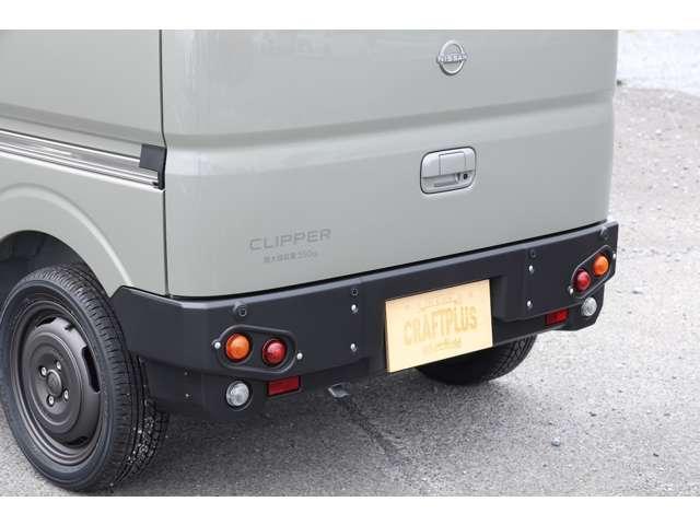 クリッパーバン ＧＸ　クラフトプラスバンライフオリジナルカスタム・車中泊仕様・オーク・カーゴキット・シートカバー・ドリンクホルダー・アシストグリップ・ダムド　ｌｉｔｔｌｅ　Ｄ・カロッツェリア７インチナビ・バックカメラ（4枚目）