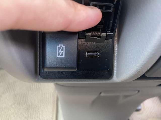 クリッパーバン ＧＸ　クラフトプラスバンライフオリジナルカスタム・車中泊仕様・オーク・カーゴキット・シートカバー・ドリンクホルダー・アシストグリップ・ダムド　ｌｉｔｔｌｅ　Ｄ・カロッツェリア７インチナビ・バックカメラ（27枚目）