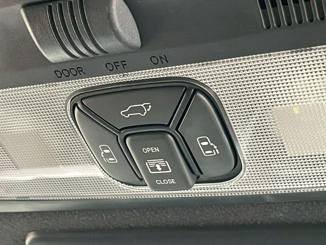 エスティマ アエラス　プレミアム　禁煙車　後期モデル　サンルーフ　ＴＲＤフルエアロ　両側電動スライドドア　純正９インチＳＤナビ　純正１２インチフリップダウンモニター　ハーフレザーシート　クルーズコントロール　パワーシート（10枚目）