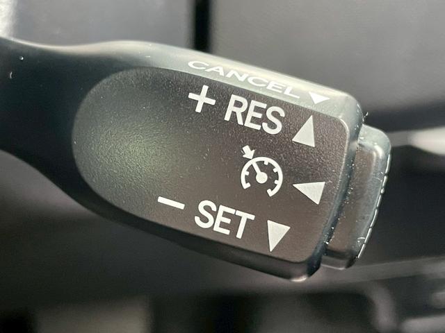 エスティマ アエラス　プレミアム　禁煙車　後期モデル　サンルーフ　ＴＲＤフルエアロ　両側電動スライドドア　純正９インチＳＤナビ　純正１２インチフリップダウンモニター　ハーフレザーシート　クルーズコントロール　パワーシート（13枚目）