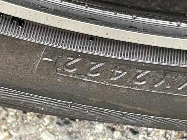 エスティマ アエラス　プレミアム　禁煙車　後期モデル　サンルーフ　ＴＲＤフルエアロ　両側電動スライドドア　純正９インチＳＤナビ　純正１２インチフリップダウンモニター　ハーフレザーシート　クルーズコントロール　パワーシート（31枚目）