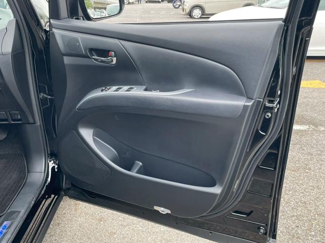 エスティマ アエラス　プレミアム　禁煙車　後期モデル　サンルーフ　ＴＲＤフルエアロ　両側電動スライドドア　純正９インチＳＤナビ　純正１２インチフリップダウンモニター　ハーフレザーシート　クルーズコントロール　パワーシート（39枚目）