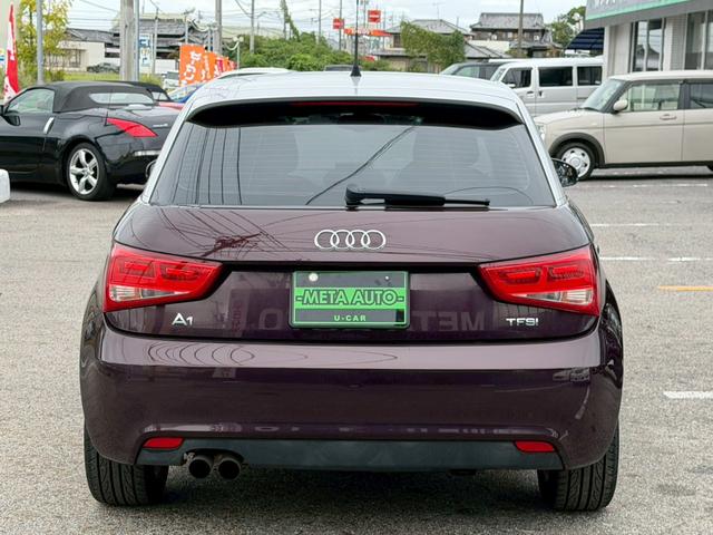 A1スポーツバック 1.4TFSI ワンオーナー 禁煙車 ユーザー様買取車両 プッシュスタート ナビ Bluetoothオーディオ HIDヘッドライト CD・DVD・TV再生 ETC 純正15インチアルミアイドリングストップ(17枚目)