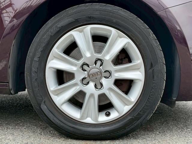 A1スポーツバック 1.4TFSI ワンオーナー 禁煙車 ユーザー様買取車両 プッシュスタート ナビ Bluetoothオーディオ HIDヘッドライト CD・DVD・TV再生 ETC 純正15インチアルミアイドリングストップ(22枚目)
