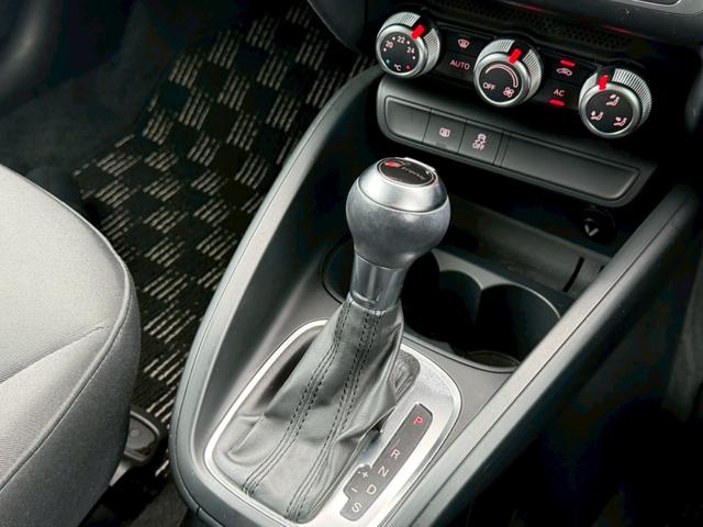 A1スポーツバック 1.4TFSI ワンオーナー 禁煙車 ユーザー様買取車両 プッシュスタート ナビ Bluetoothオーディオ HIDヘッドライト CD・DVD・TV再生 ETC 純正15インチアルミアイドリングストップ(42枚目)
