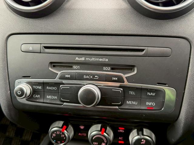 A1スポーツバック 1.4TFSI ワンオーナー 禁煙車 ユーザー様買取車両 プッシュスタート ナビ Bluetoothオーディオ HIDヘッドライト CD・DVD・TV再生 ETC 純正15インチアルミアイドリングストップ(43枚目)