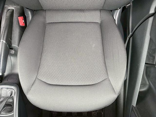 A1スポーツバック 1.4TFSI ワンオーナー 禁煙車 ユーザー様買取車両 プッシュスタート ナビ Bluetoothオーディオ HIDヘッドライト CD・DVD・TV再生 ETC 純正15インチアルミアイドリングストップ(54枚目)
