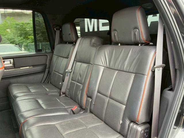 LINCOLN LINCOLN NAVIGATOR BASE GRADE