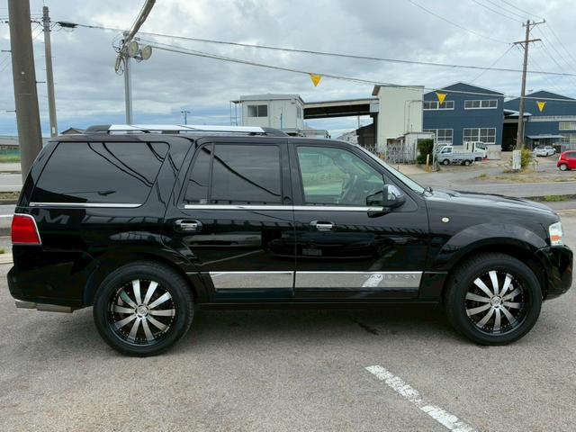 LINCOLN LINCOLN NAVIGATOR BASE GRADE